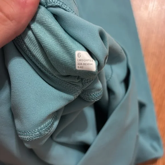 Lululemon Athletica Blue Leggings - Picture 3 of 3